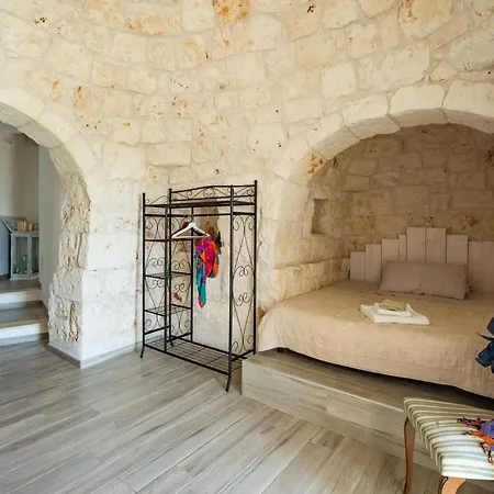 Villa Trullo Saraceno By *