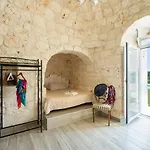 Trullo Saraceno By *