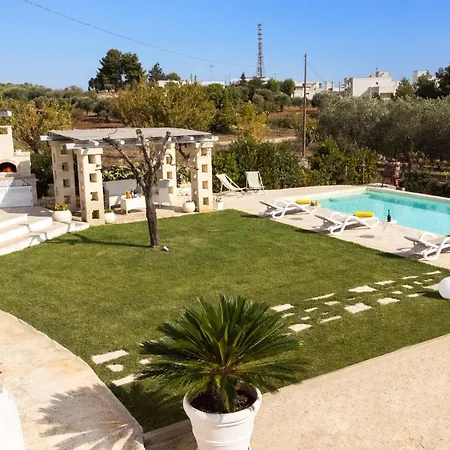 Trullo Saraceno By Ostuni